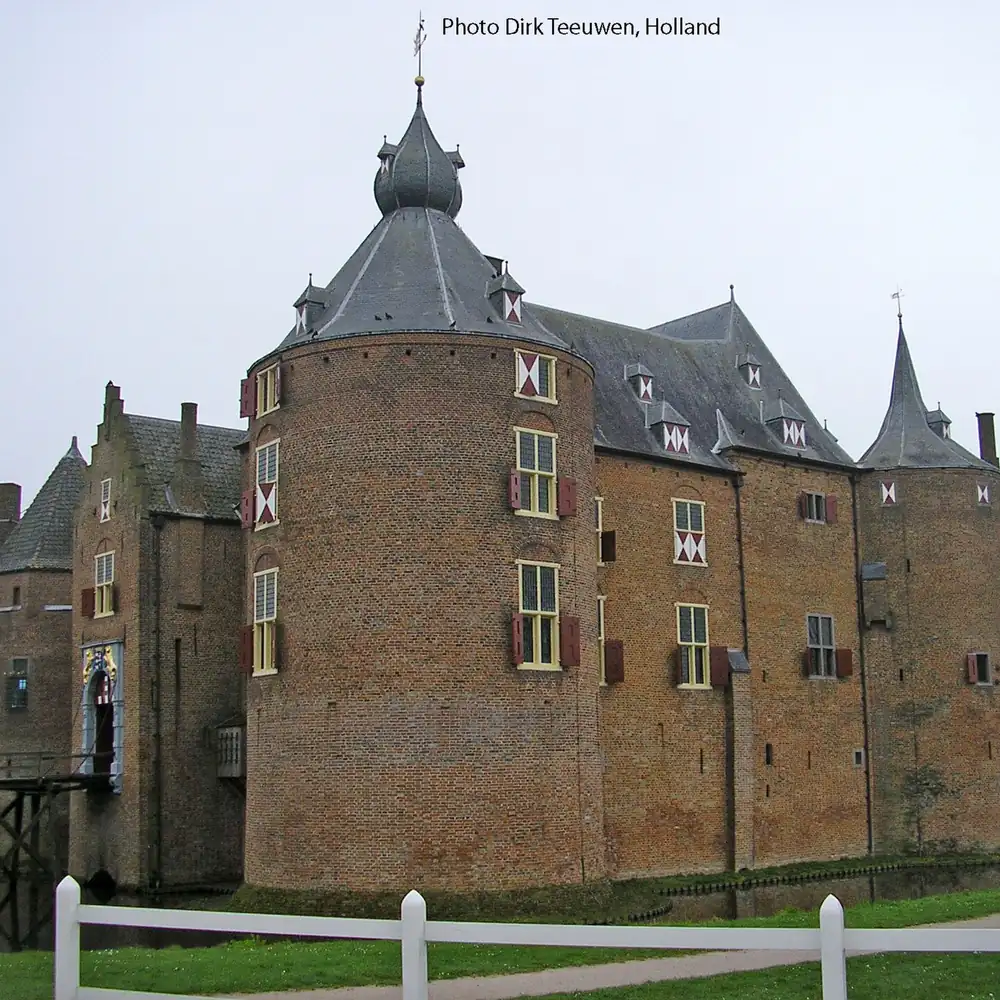 Kasteel Ammersoyen in Ammerzoden, waar je de rijscholen in Ammerzoden kunt vergelijken