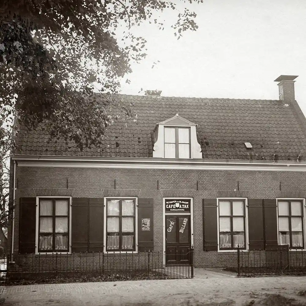 Een oud huis in Blaricum, waar je de rijscholen in Blaricum kunt vergelijken