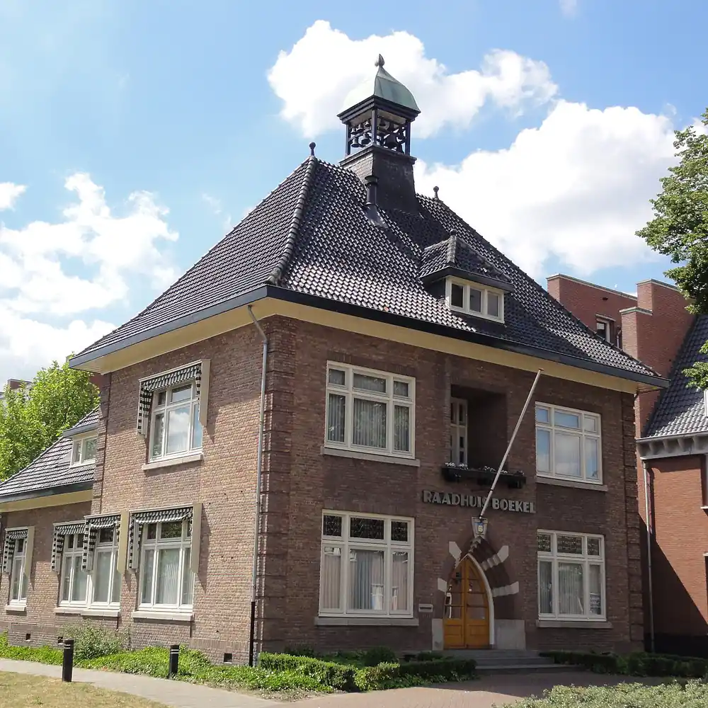 Het raadhuis van Boekel, vlak bij Gemert: alle rijscholen in Gemert op een rij