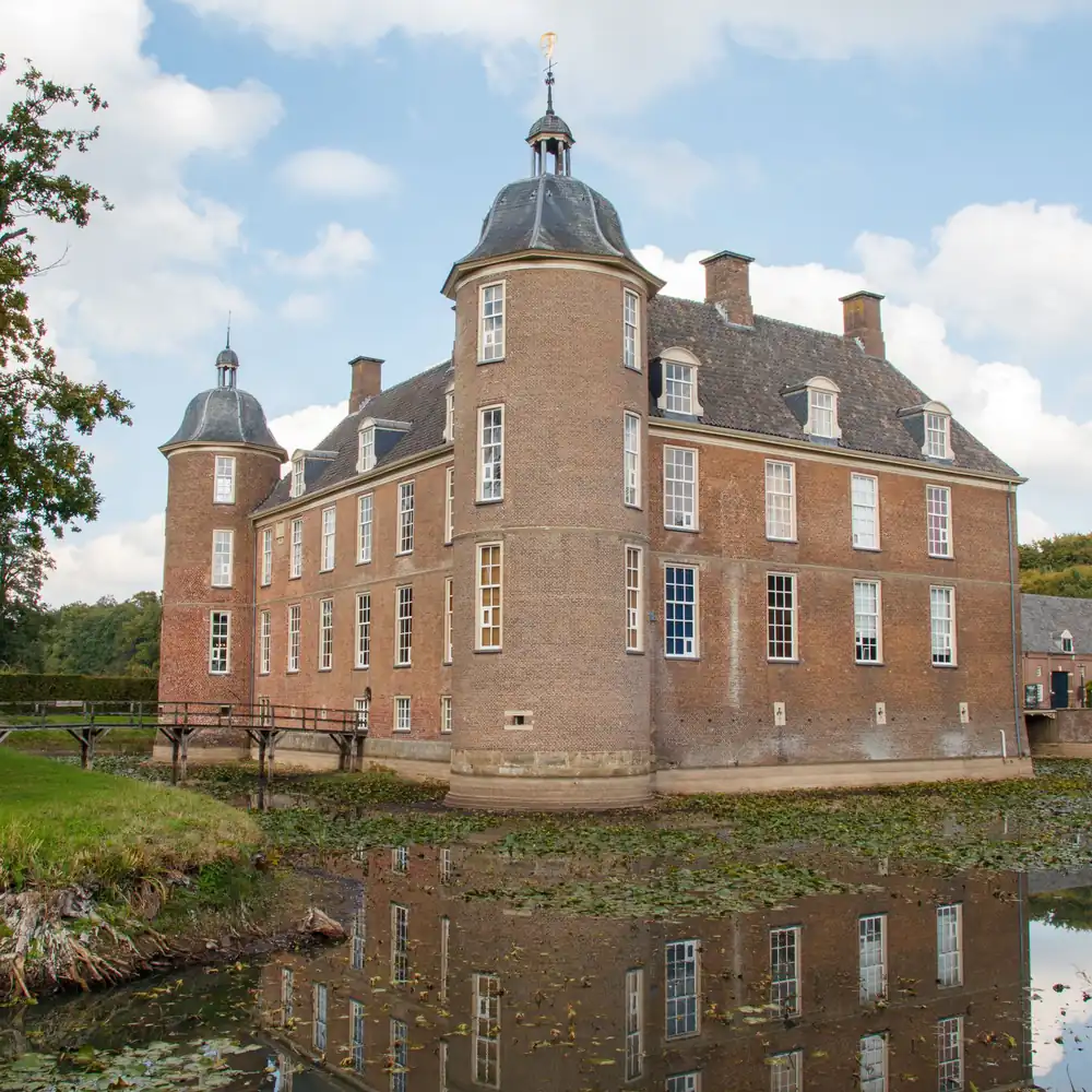 Een kasteel aan het water bij Doetinchem: rijscholen in Doetinchem vergelijken