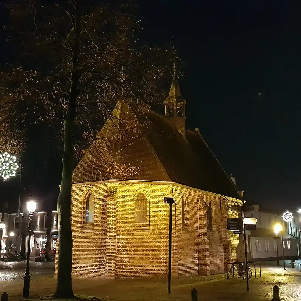 De kapel van Onze Lieve Vrouw van de Kempen in Eersel: rijscholen in Eersel vergelijken