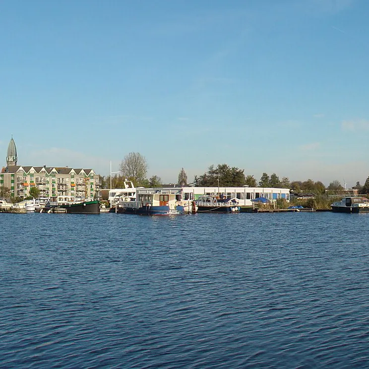 Halfweg aan het water: vergelijk de rijscholen in Halfweg
