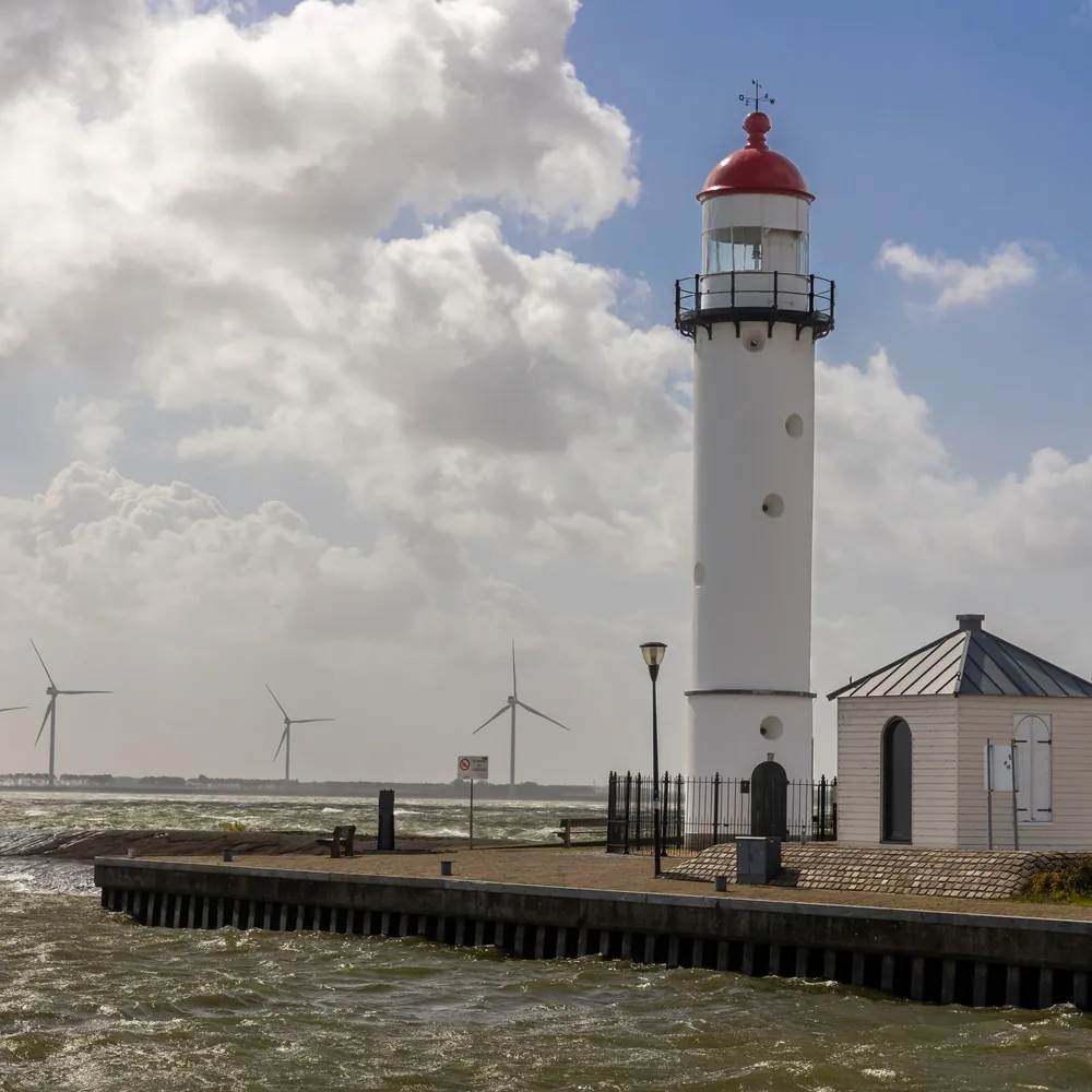 De vuurtoren van Hellevoetsluis: rijscholen in Hellevoetsluis vergelijken
