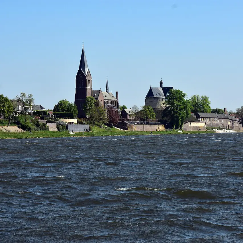 Kessel aan de Maas: rijscholen in Kessel vergelijken