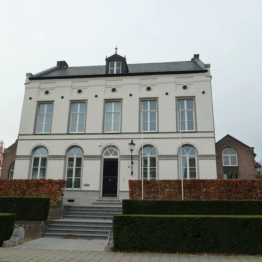 De Klimmenderstraat in Klimmen, vlak bij Valkenburg (Limburg): alle rijscholen in Valkenburg (Limburg) op een rij