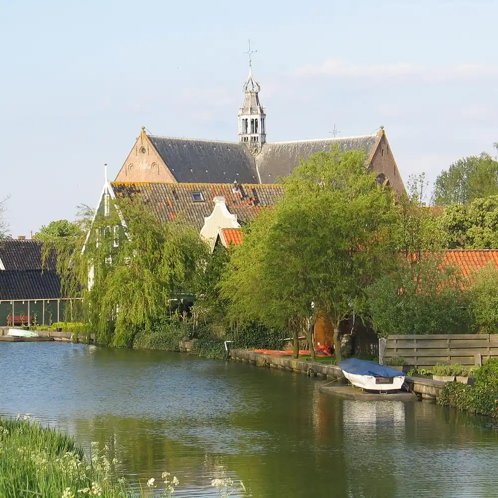 Oosthuizen aan het water, waar je de rijscholen in Oosthuizen kunt vergelijken