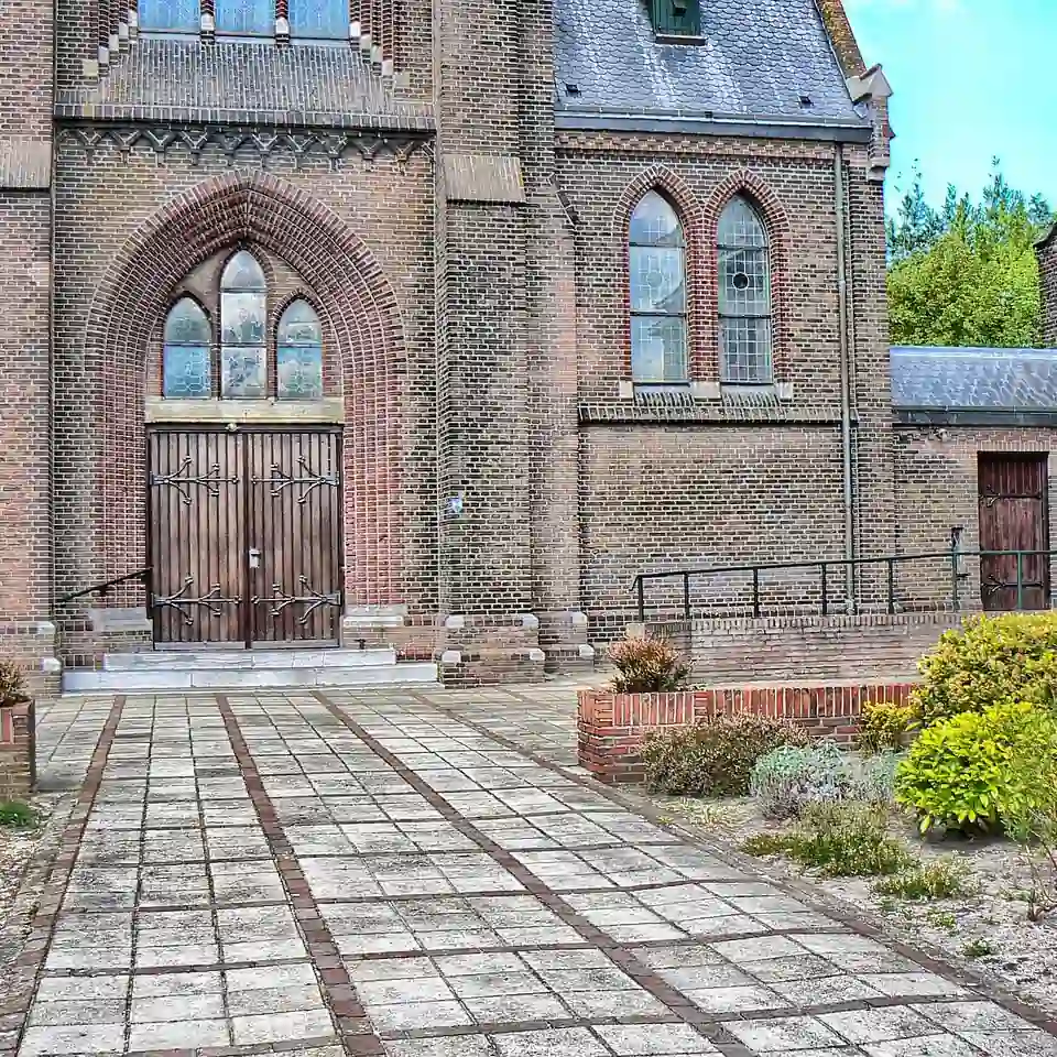 Een kerk in Oude Pekela: vergelijk de rijscholen in Oude Pekela
