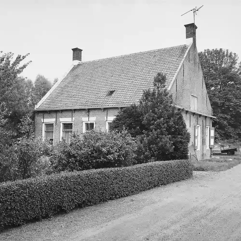 Een boerderij in Rilland op een oude foto: alle rijscholen in Rilland op een rij