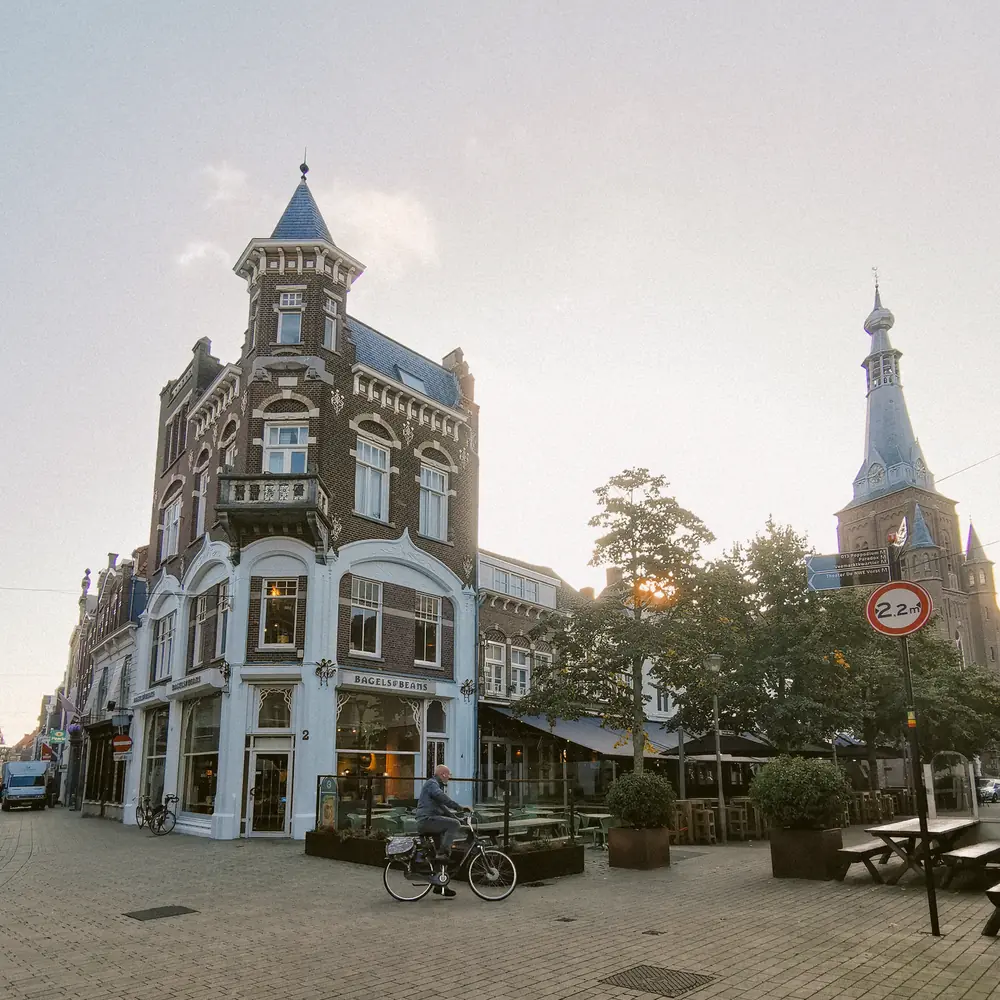 Historische gebouwen in het centrum van Tilburg: rijscholen in Tilburg vergelijken