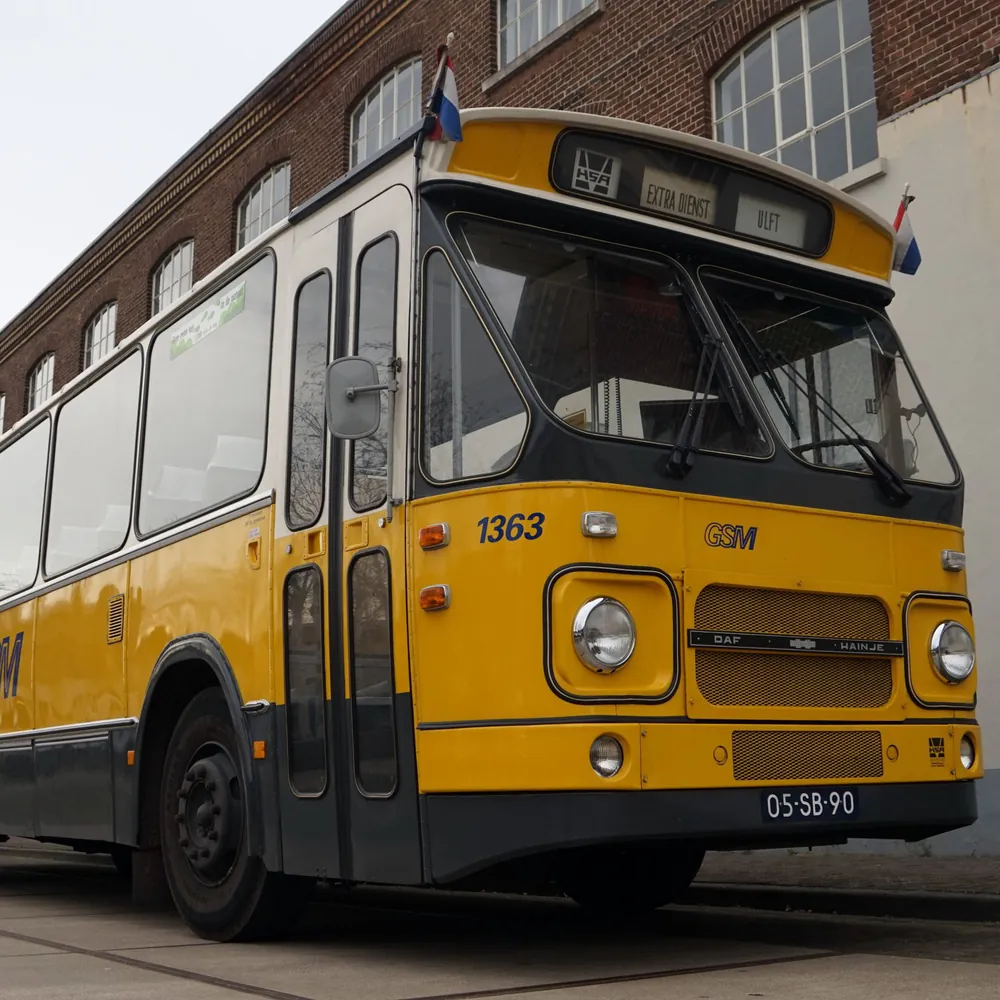 Een klassieke bus in Ulft: rijscholen in Ulft vergelijken