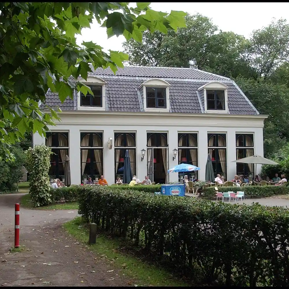De voormalige oranjerie van Park Velserbeek in Velsen-Zuid: alle rijscholen in Velsen-Zuid op een rij