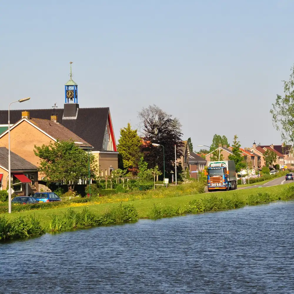 Woerdense Verlaat aan het water, waar je de rijscholen in Woerdense Verlaat kunt vergelijken