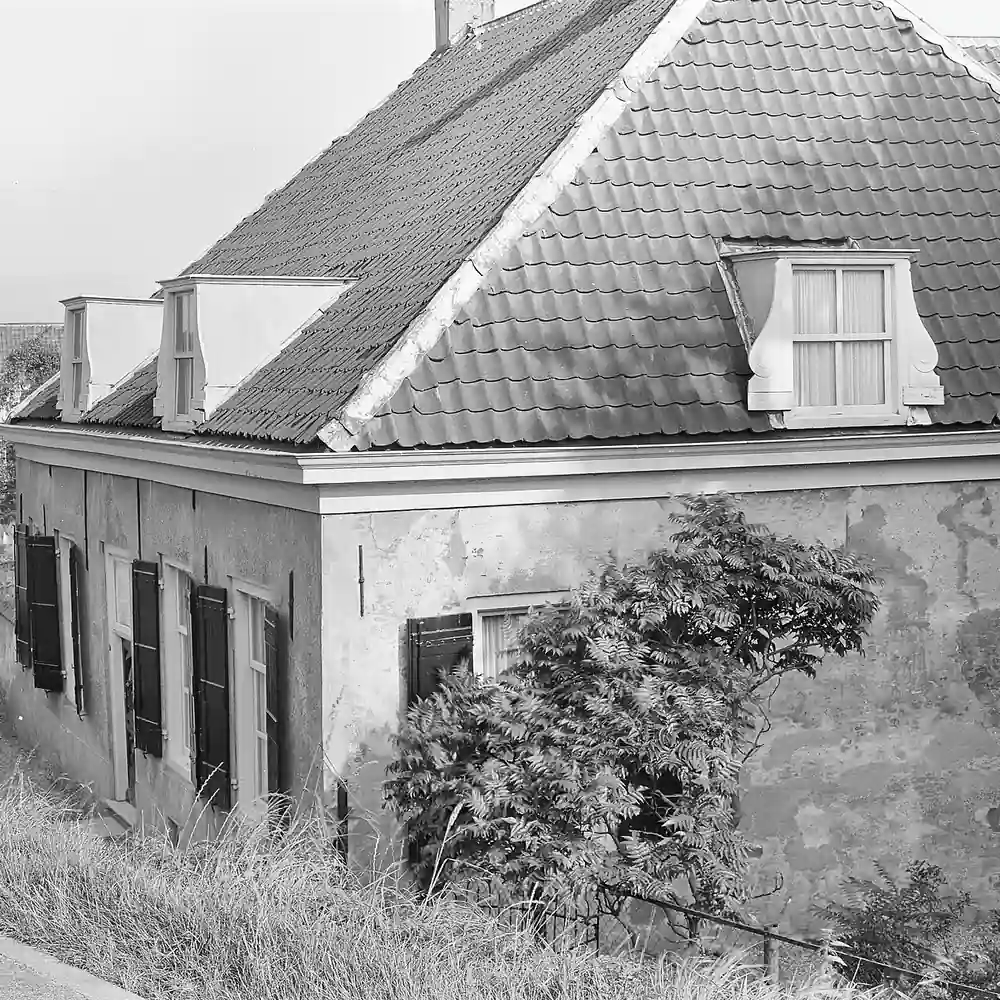 De Molenstraat in Zuilichem op een oude foto, vlak bij Brakel: alle rijscholen in Brakel op een rij